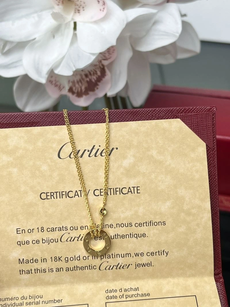 Neat Cartier Necklaces 217637