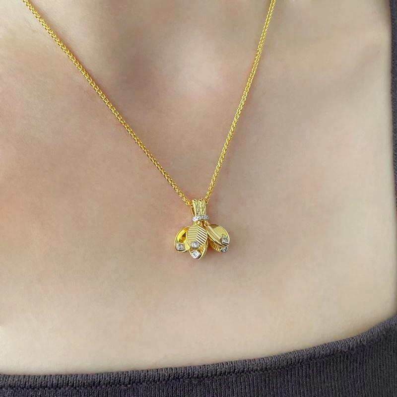 Breathable Cartier Necklaces 217542