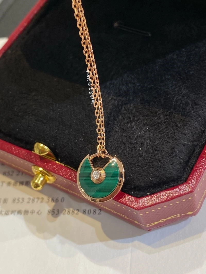 Cartier Necklaces Attractive 217270