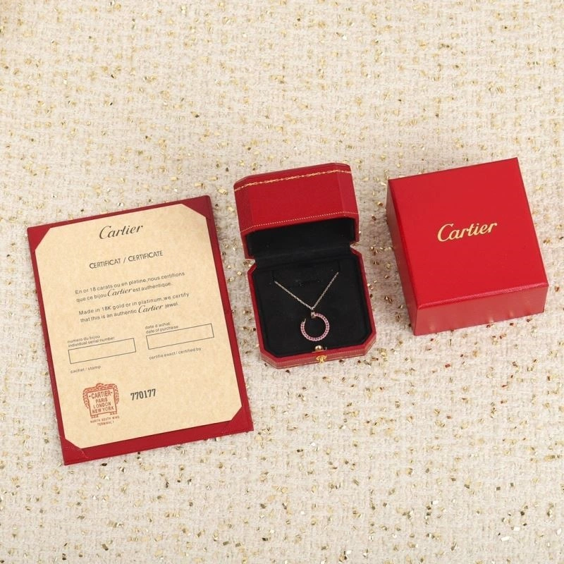 Cartier Necklaces Effortless 217262