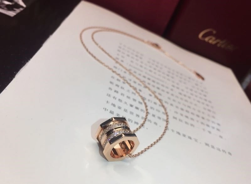 Cartier Necklaces EyeCatching 217158