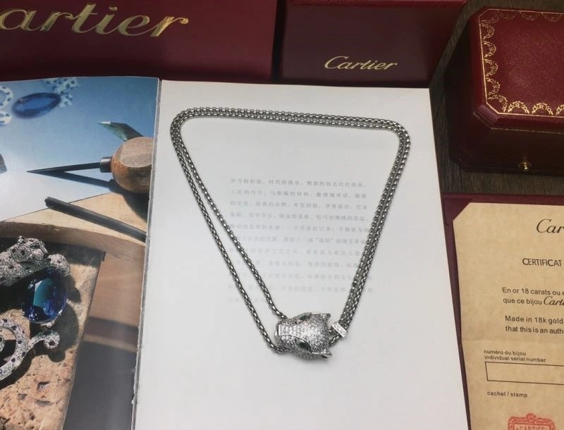 Cartier Necklaces Tailored 217147