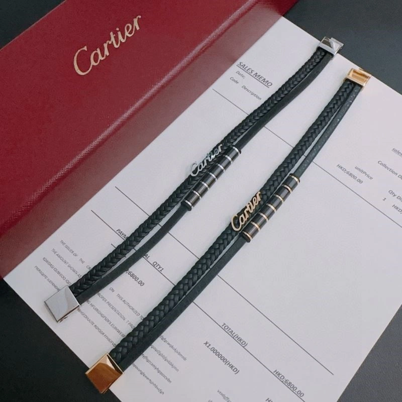 Cartier Necklaces Compact 217080