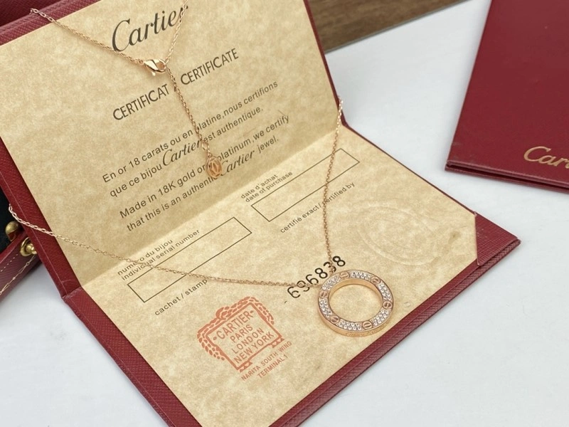 Cartier Necklaces Lightweight 216979