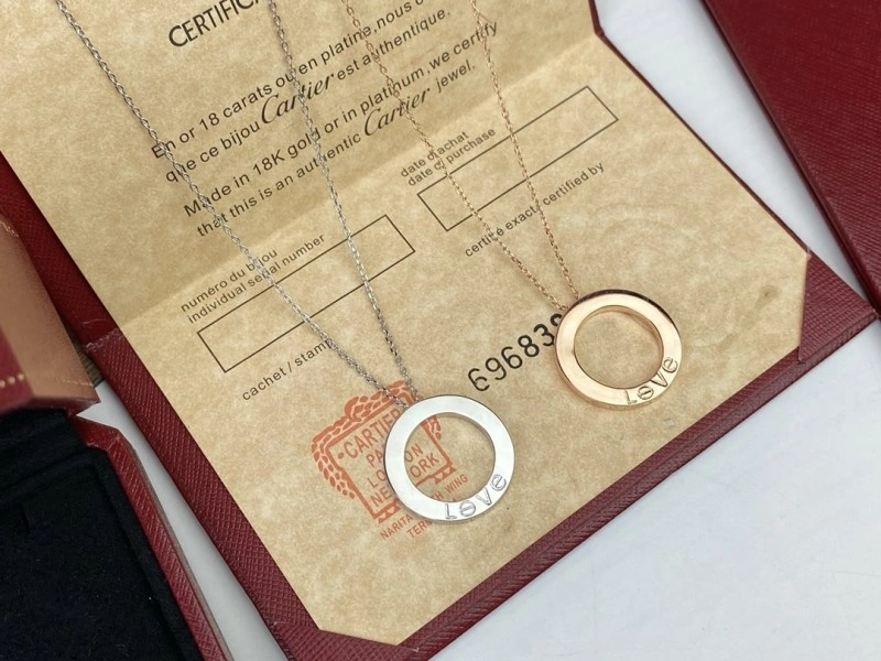Cartier Necklaces Lightweight 216979