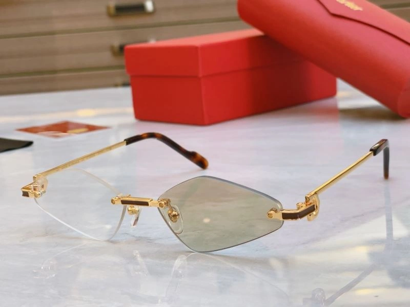 Lightweight Cartier Sunglasses 277475