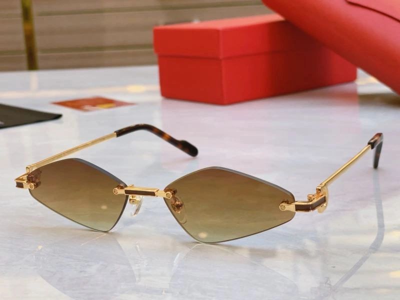 Lightweight Cartier Sunglasses 277475