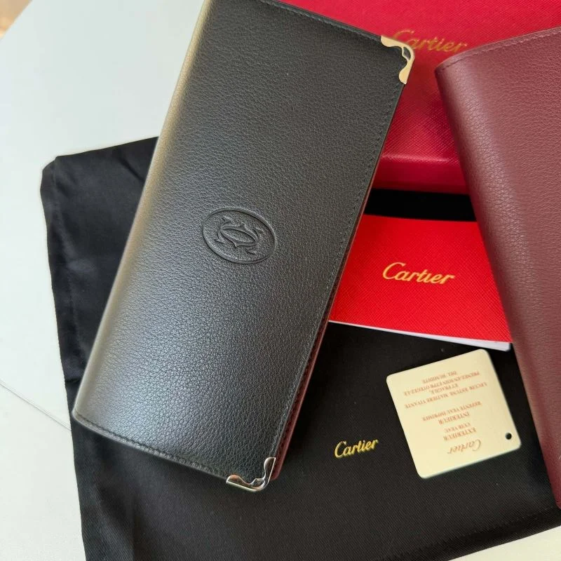 Practical Cartier Wallets Purse 38591