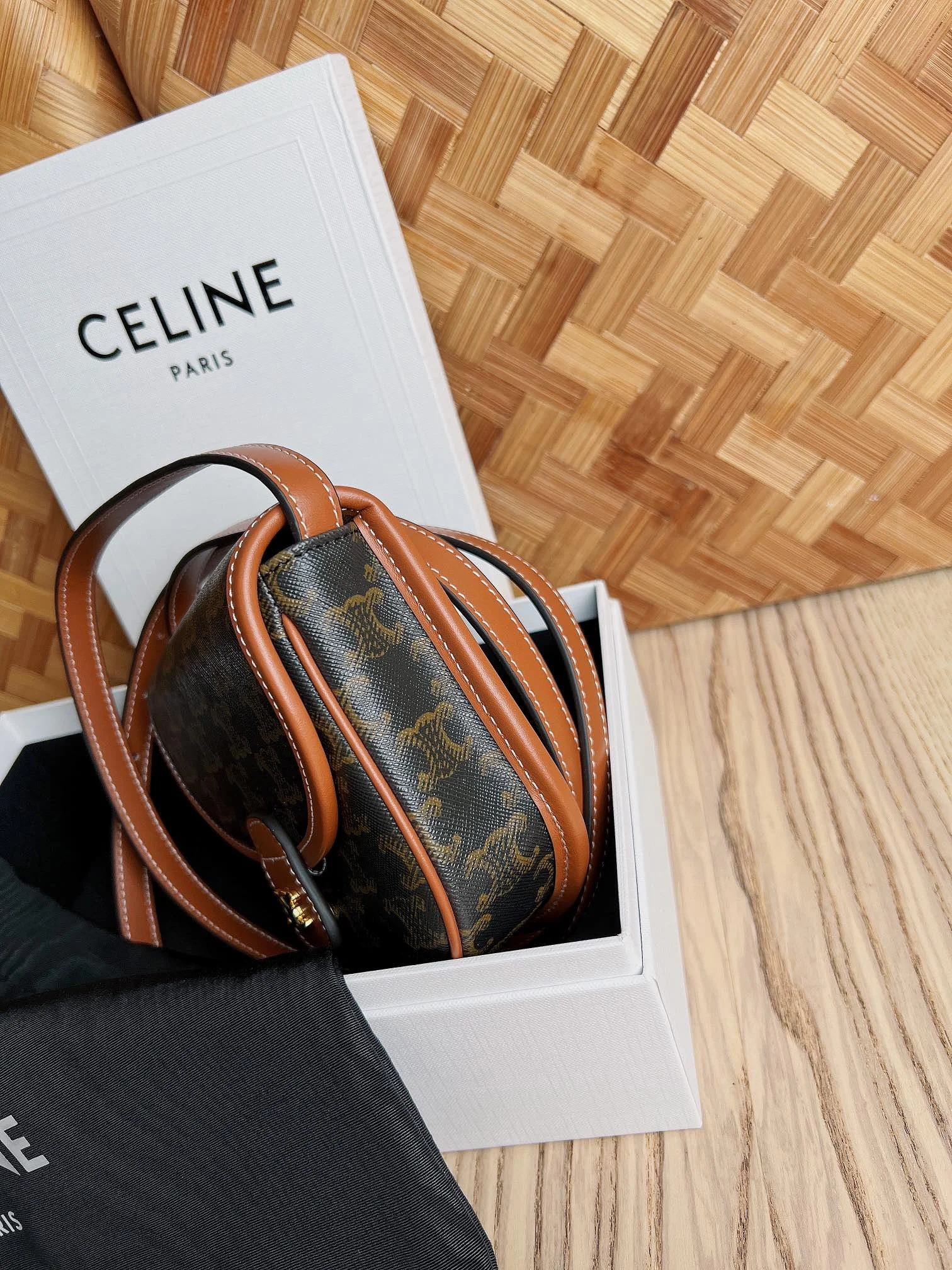 Thermal Celine Besace Bags 37749