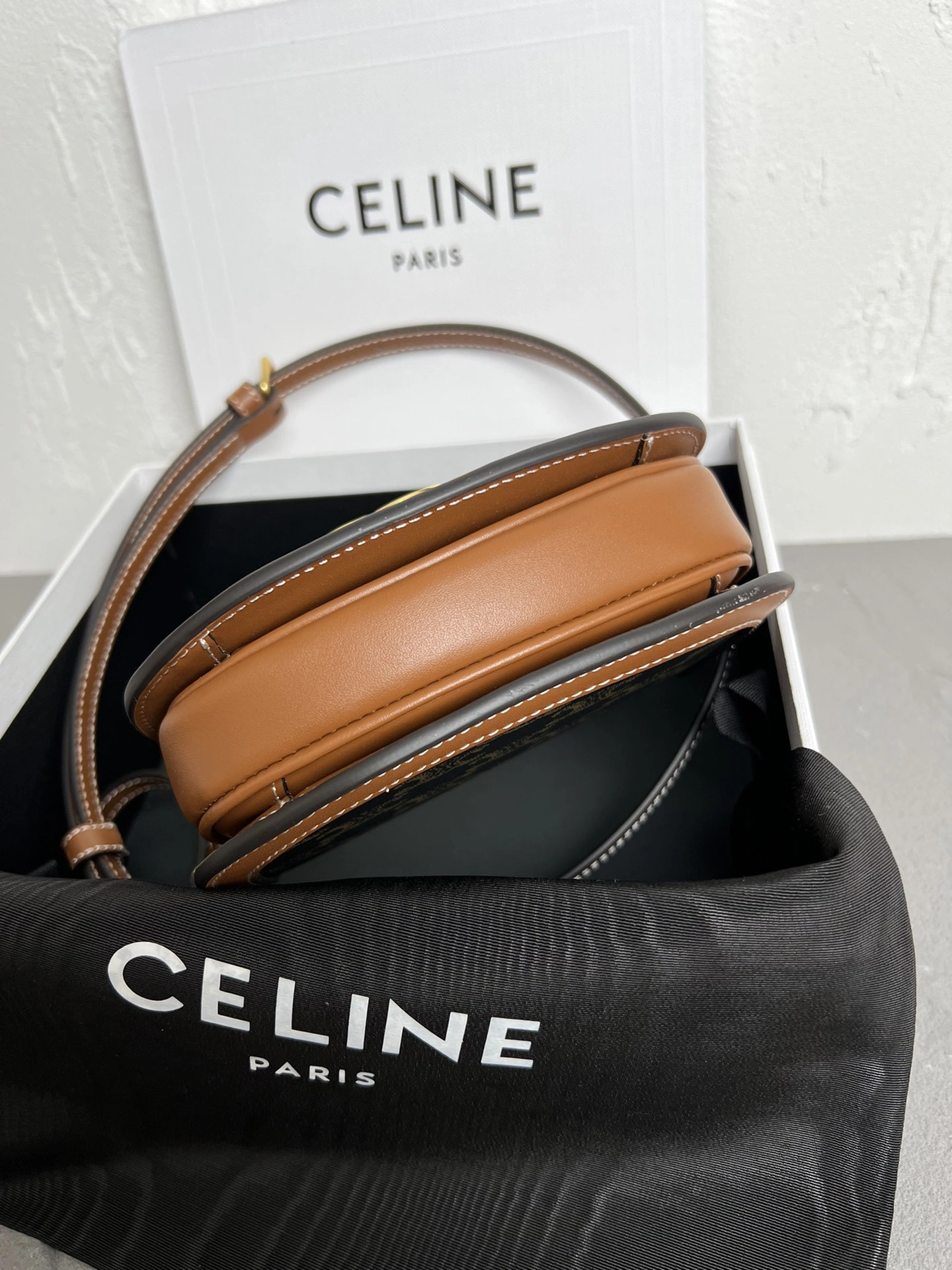 Resilient Celine Besace Bags 78518