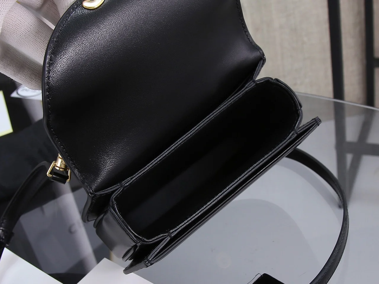 Durable Celine Besace Bags 37748