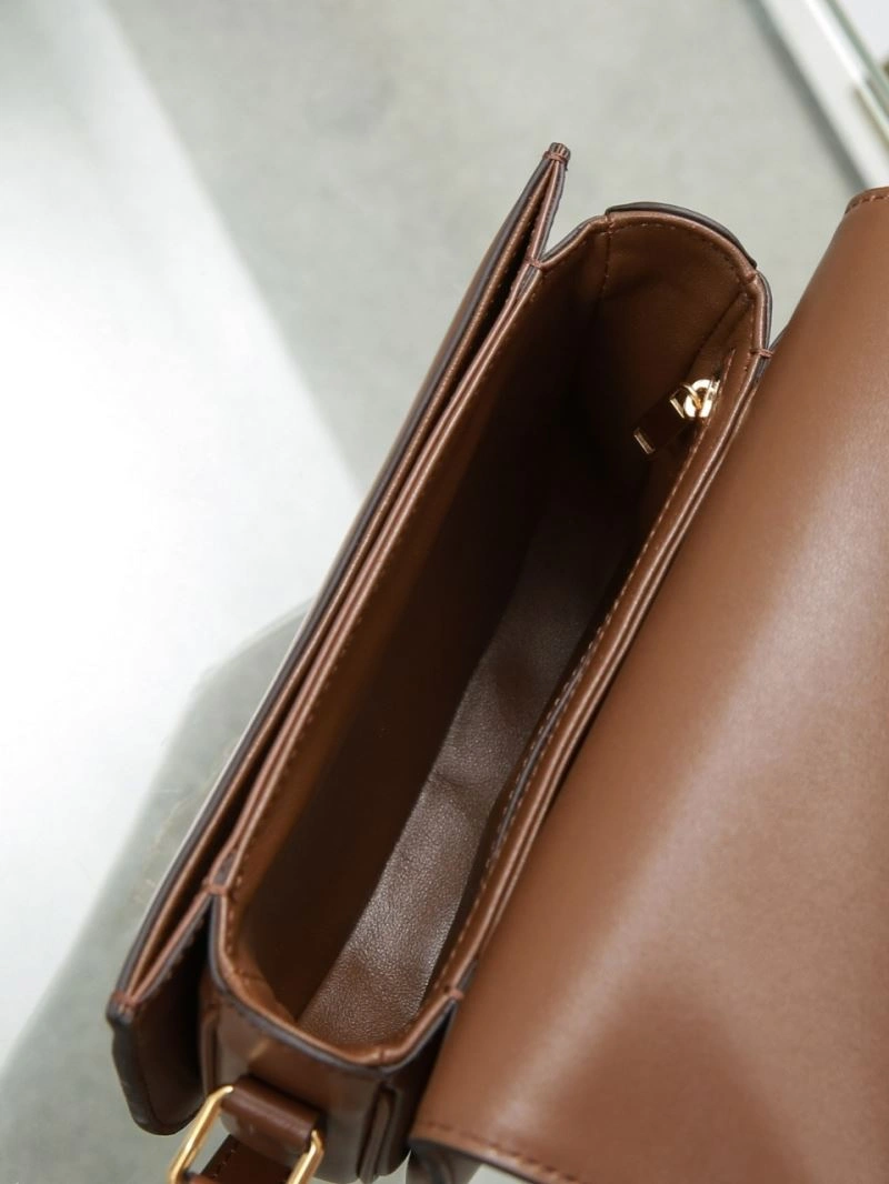 Bold Celine Besace Bags 94887