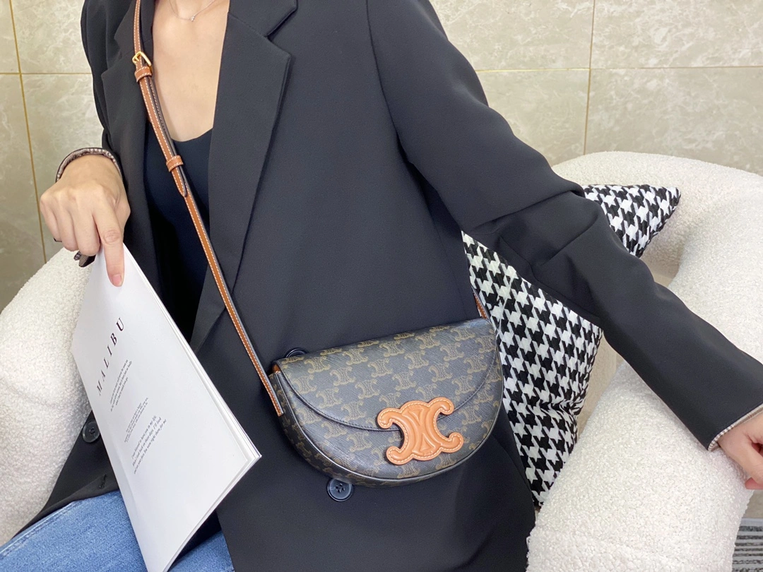 Celine Besace Bags Lightweight 94674