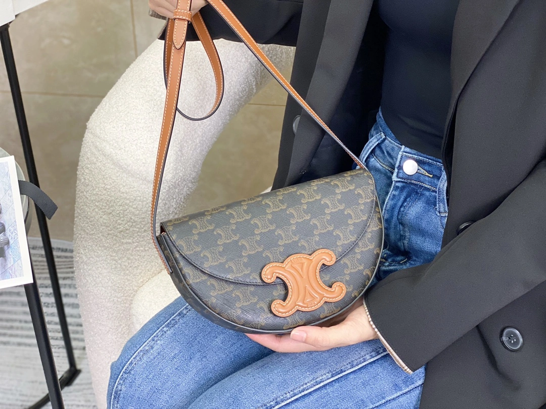 Celine Besace Bags Lightweight 94674