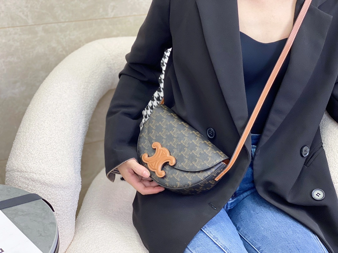 Celine Besace Bags Lightweight 94674
