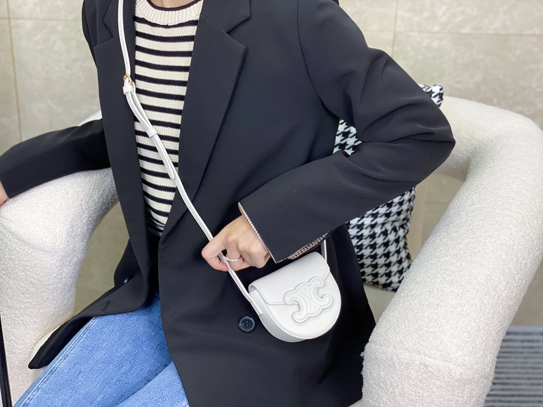 Premium Celine Besace Bags 94668