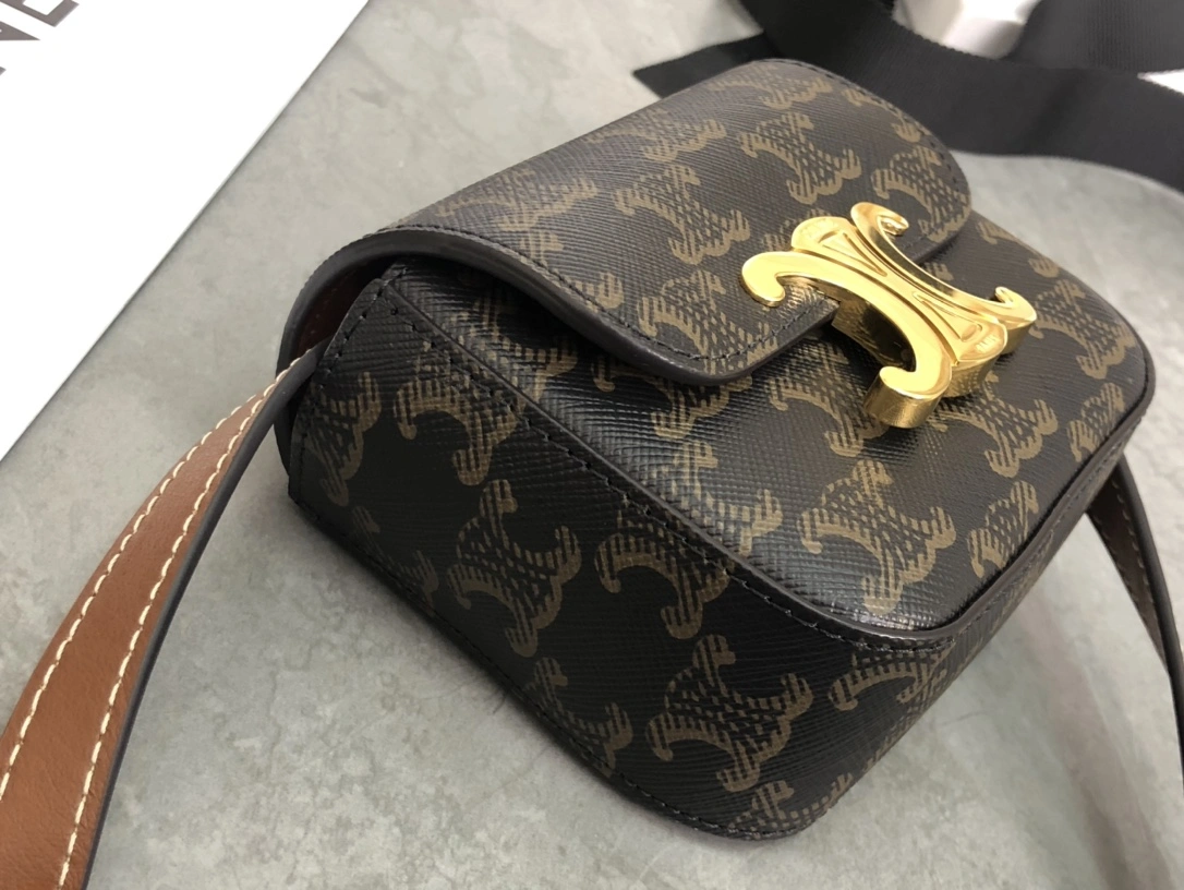 Comfortable Celine Besace Bags 94664