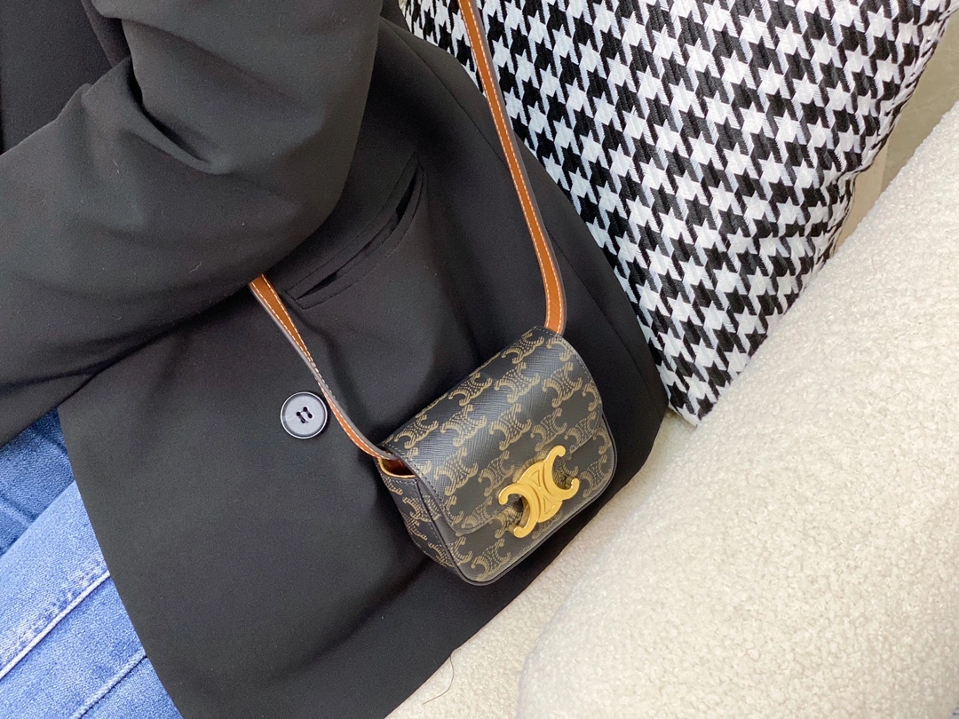 Comfortable Celine Besace Bags 94664