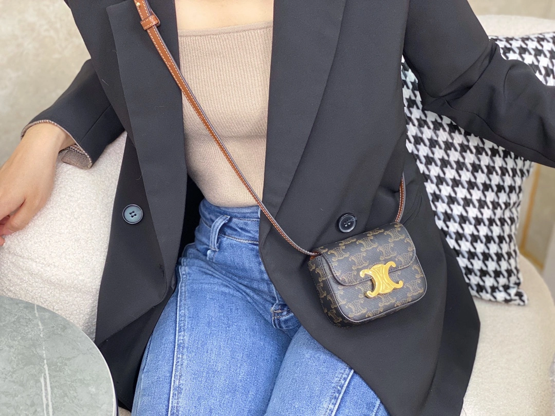 Comfortable Celine Besace Bags 94664