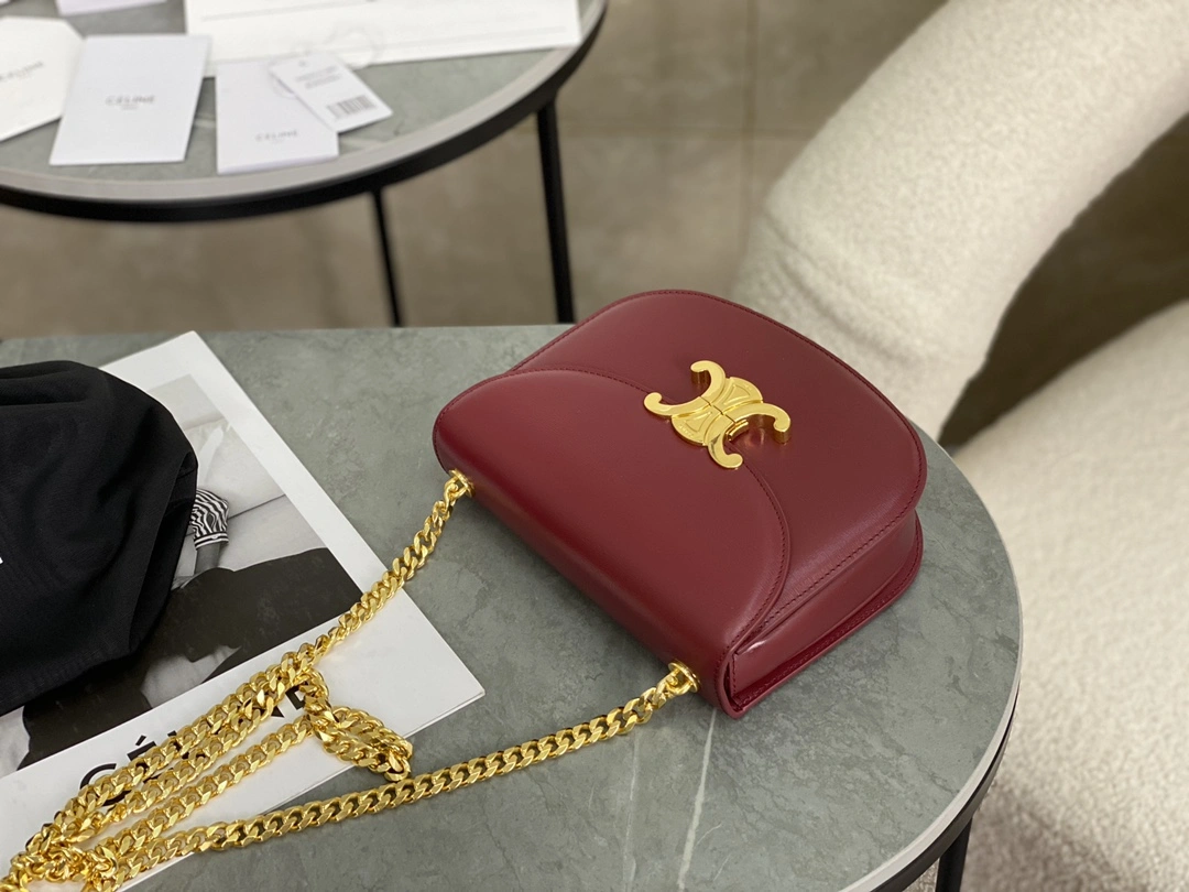 Effortless Celine Besace Bags 94653