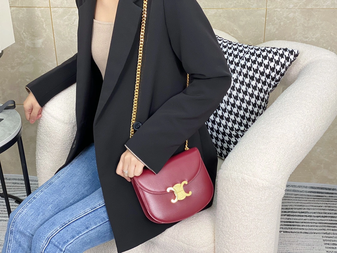 Effortless Celine Besace Bags 94653