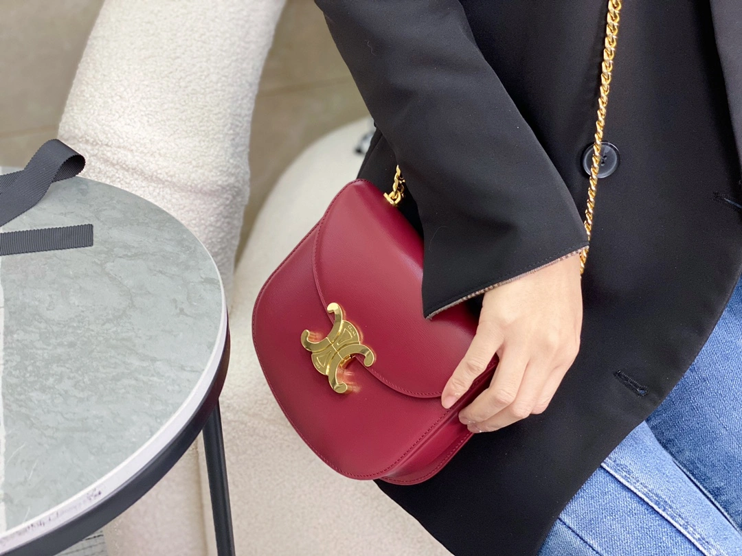 Effortless Celine Besace Bags 94653