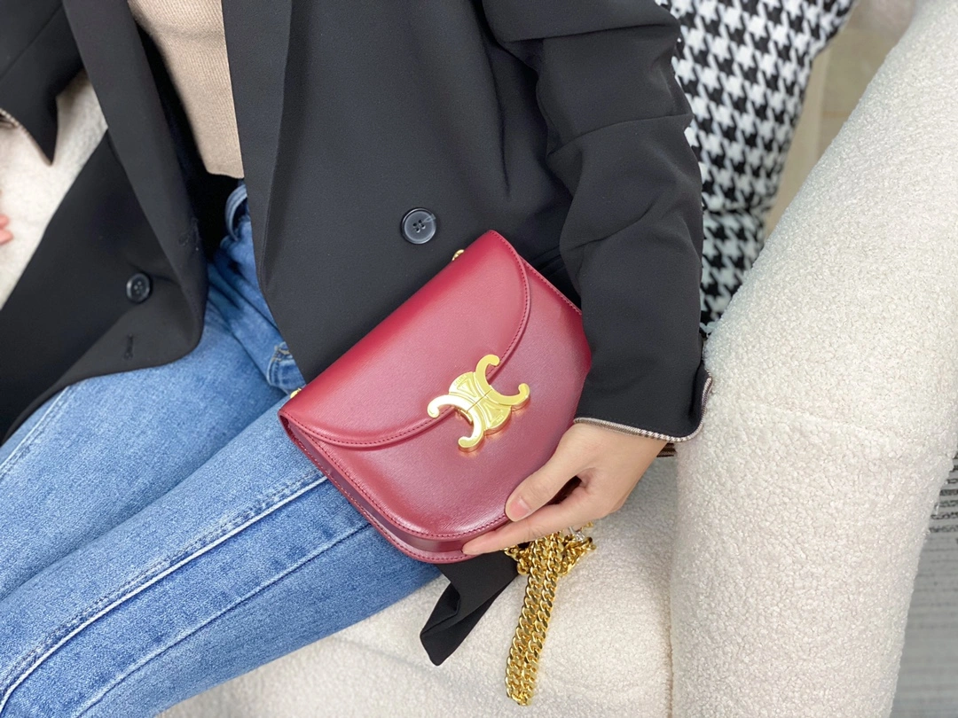 Effortless Celine Besace Bags 94653