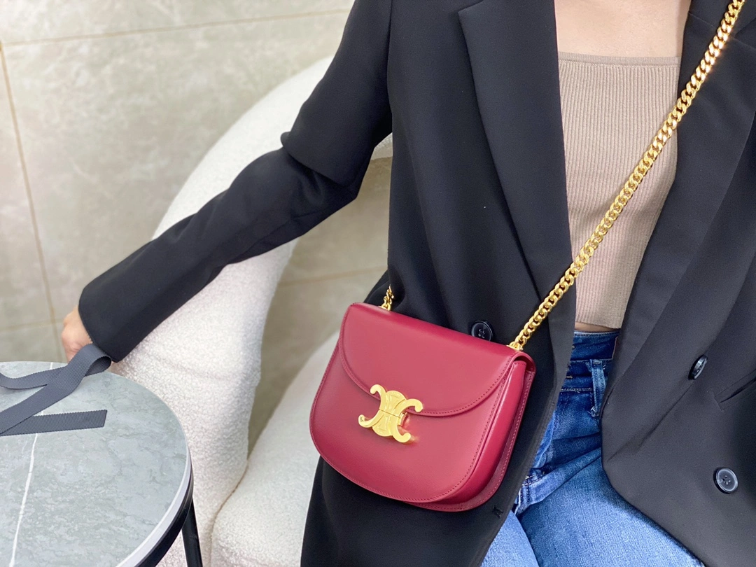 Effortless Celine Besace Bags 94653