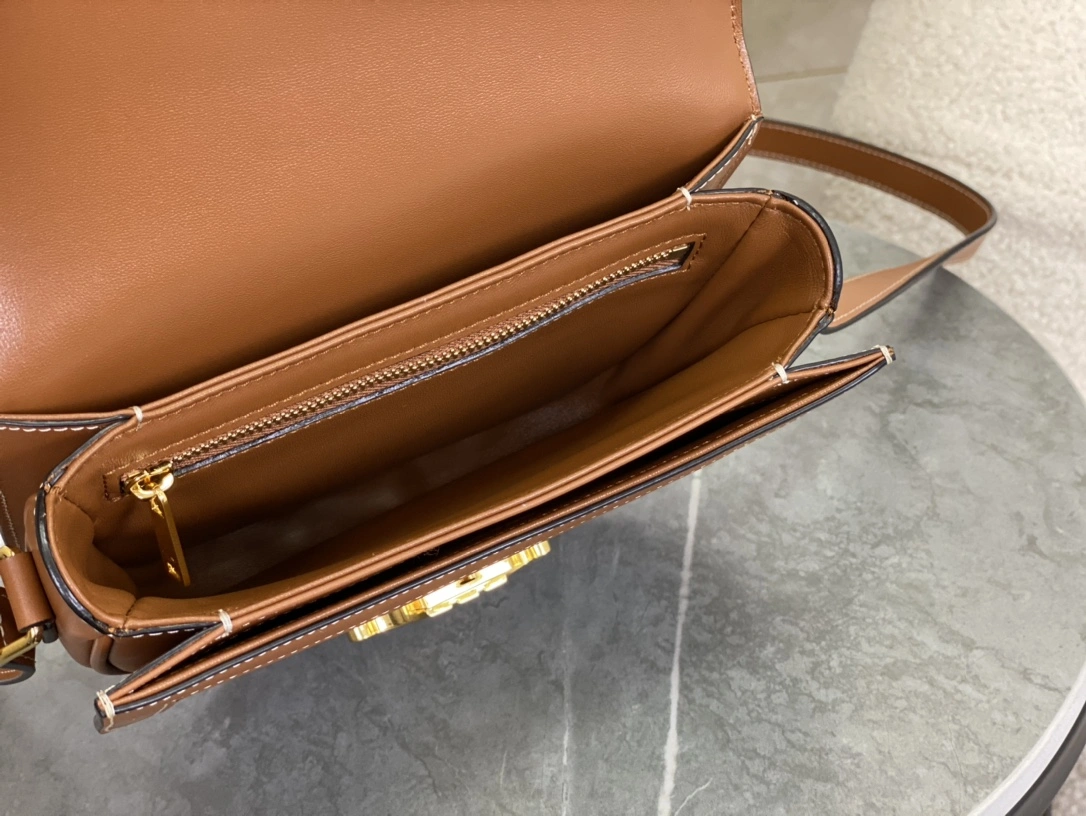 Chic Celine Besace Bags 94648