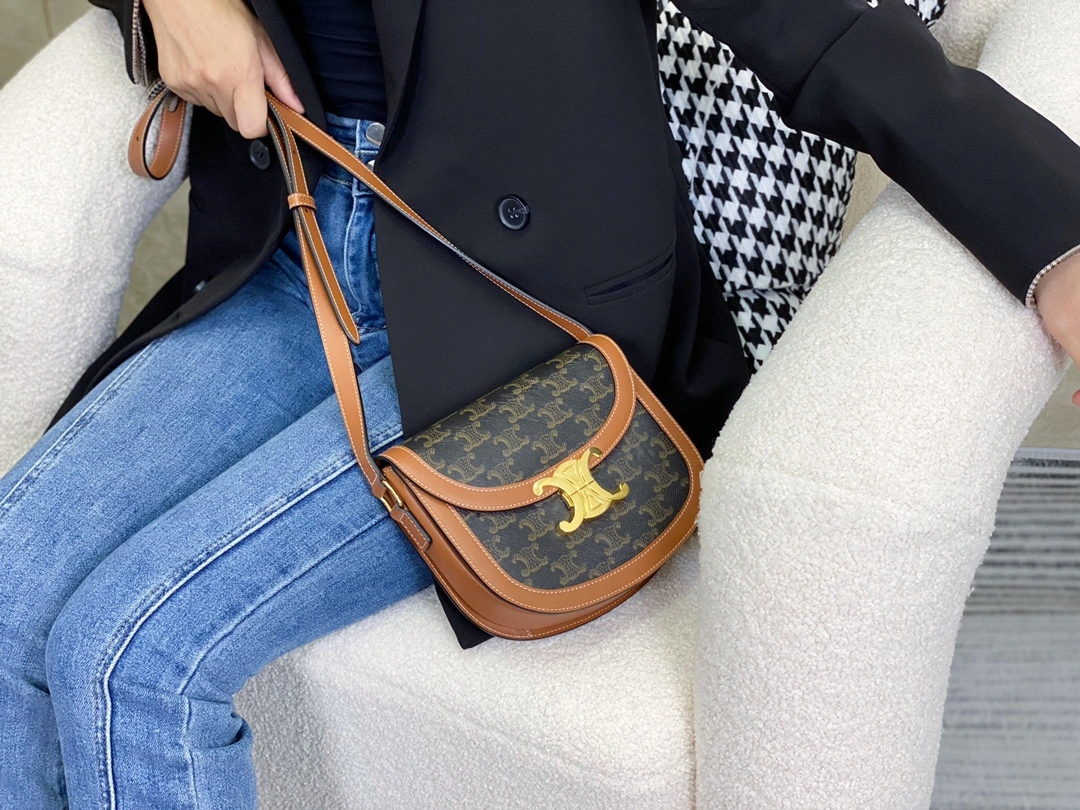 Chic Celine Besace Bags 94648