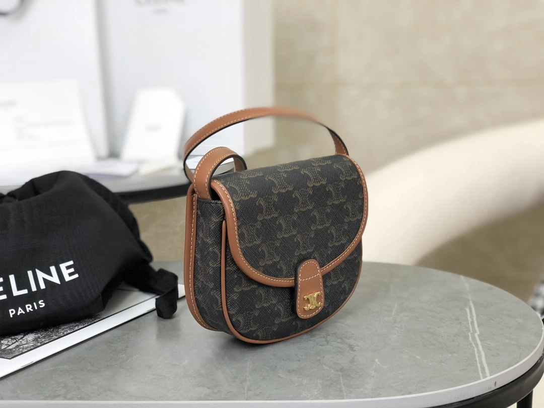 Celine Besace Bags UrbanChic 94639
