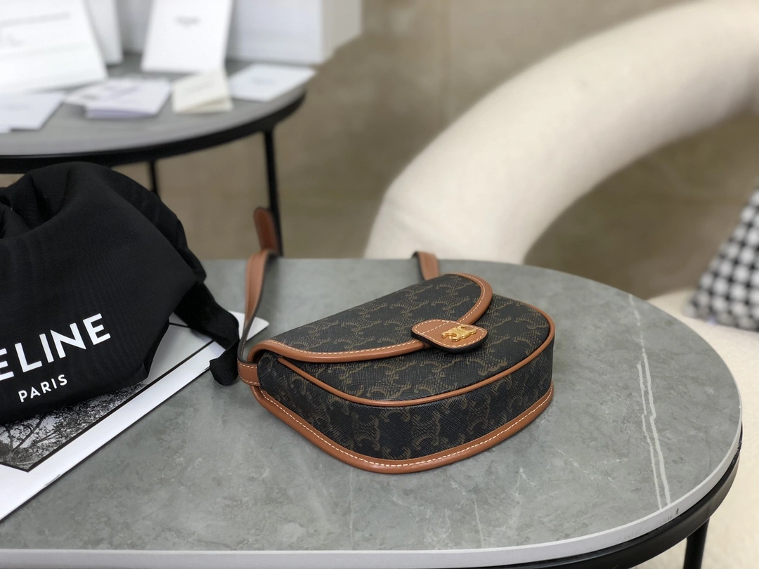 Celine Besace Bags UrbanChic 94639