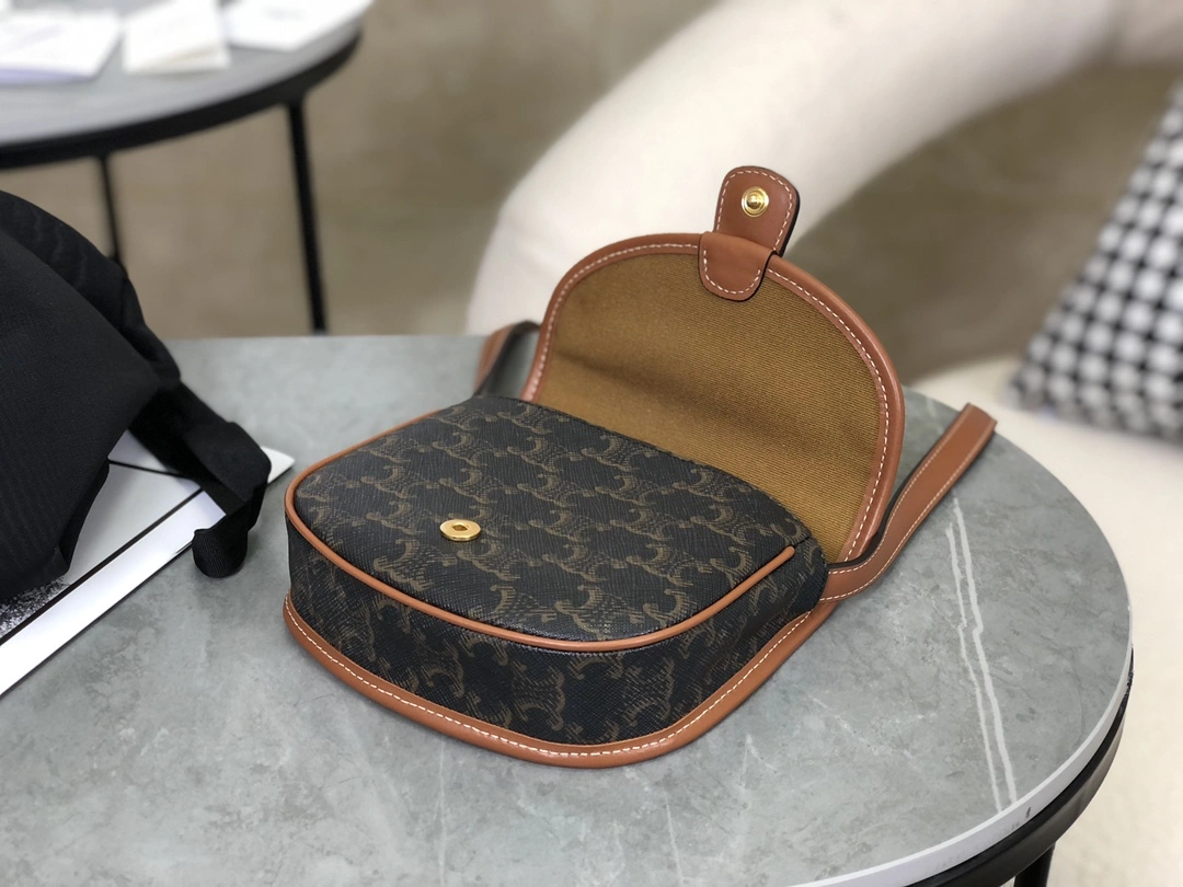 Celine Besace Bags UrbanChic 94639