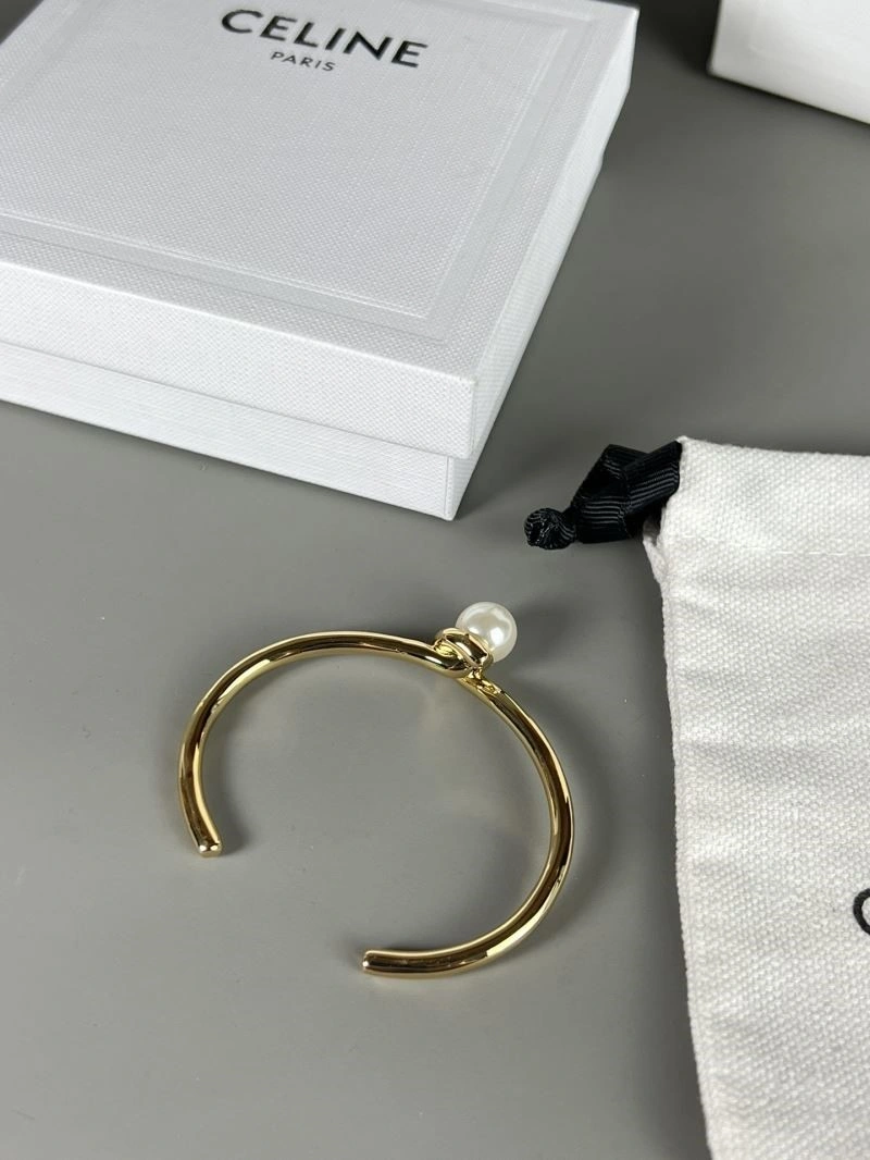 Celine Bracelets Durable 218301