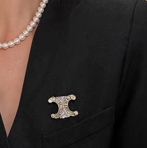 Effortless Celine Brooches 218676