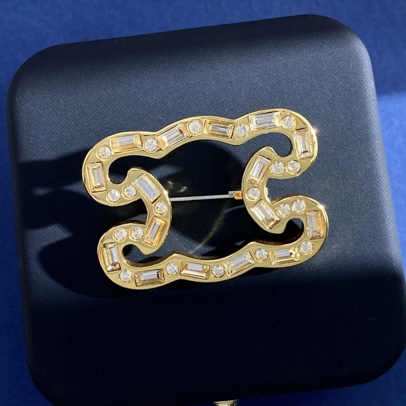 Celine Brooches SmoothTexture 218191