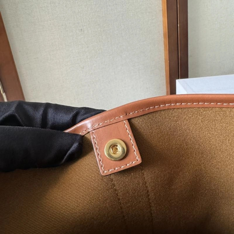 Flexible Celine Bucket Bags 60589