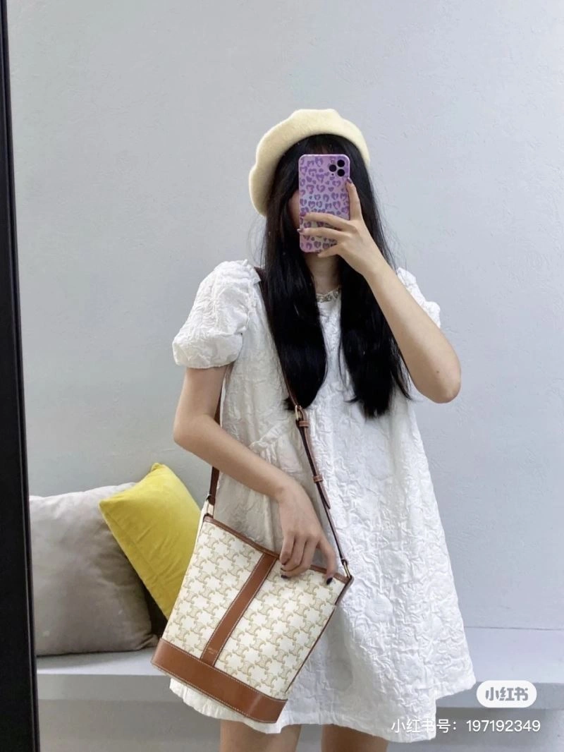 Flexible Celine Bucket Bags 60589
