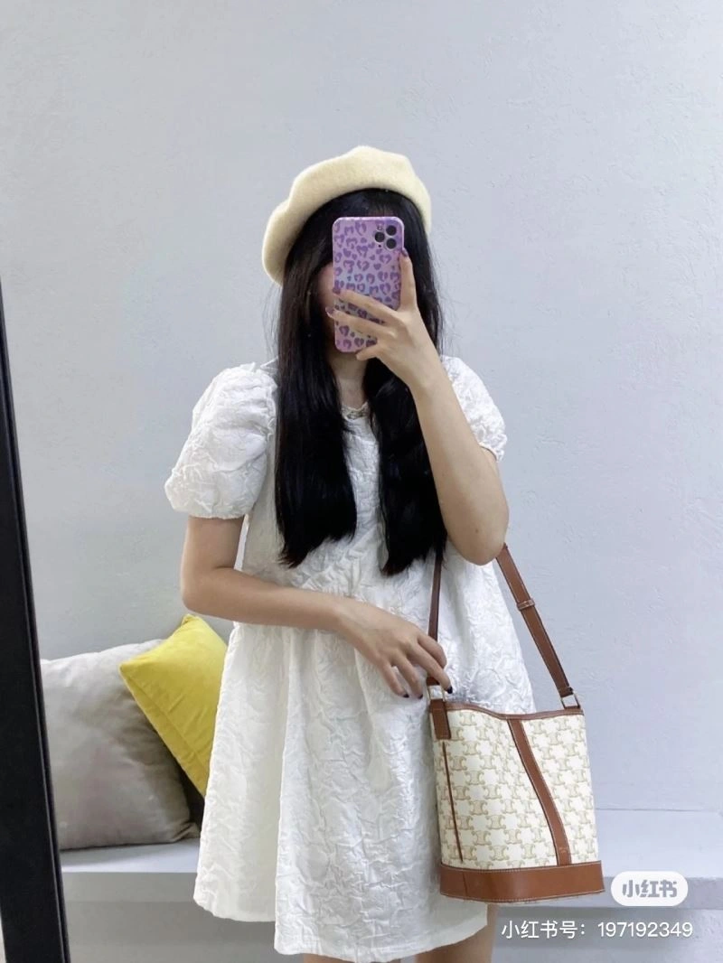 Flexible Celine Bucket Bags 60589