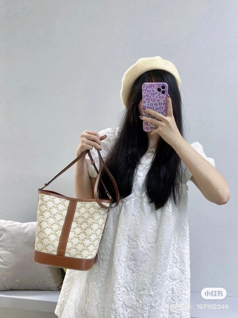 Flexible Celine Bucket Bags 60589