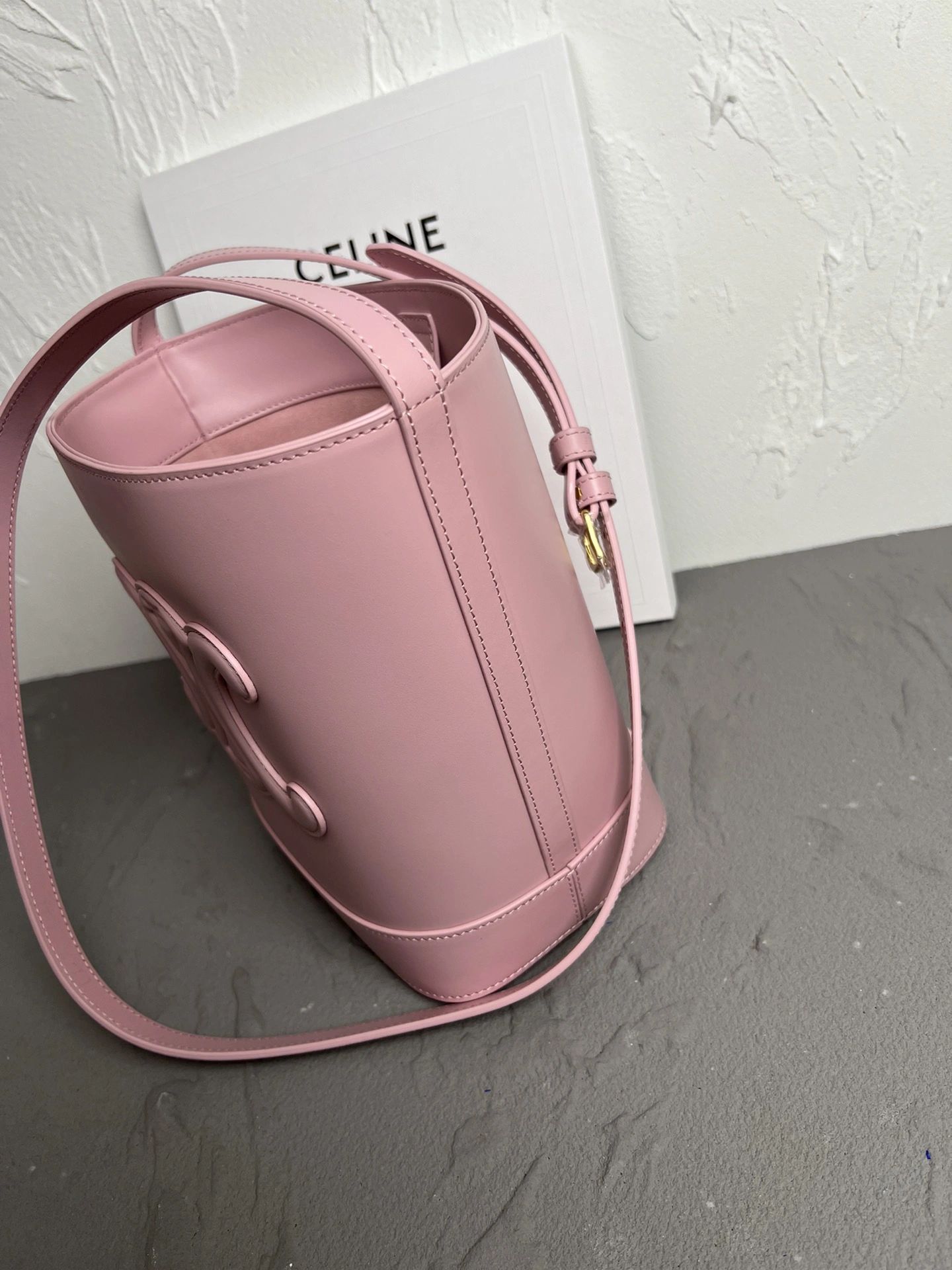 Versatile Celine Bucket Bags 78514