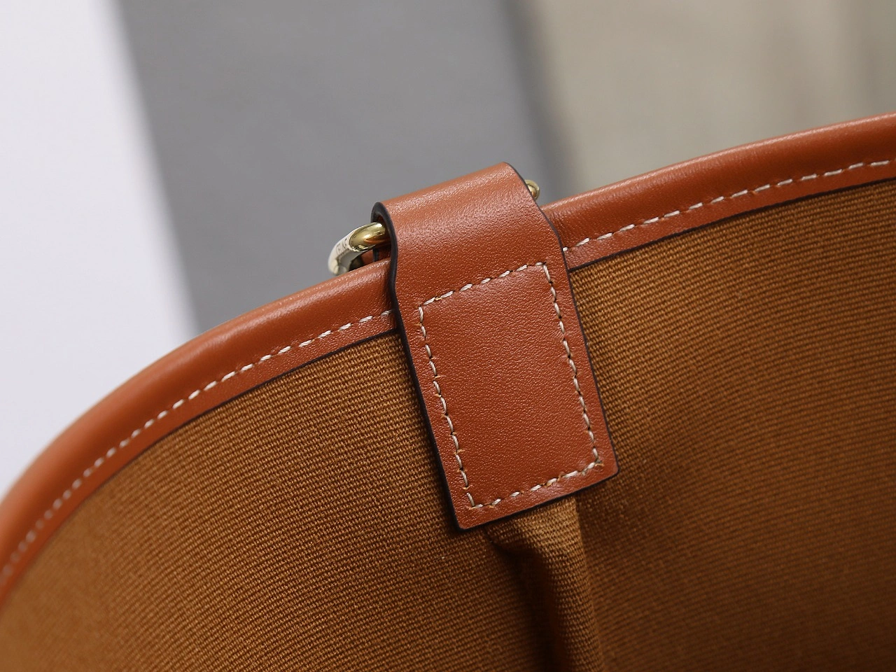 Celine Bucket Bags Reliable 78520