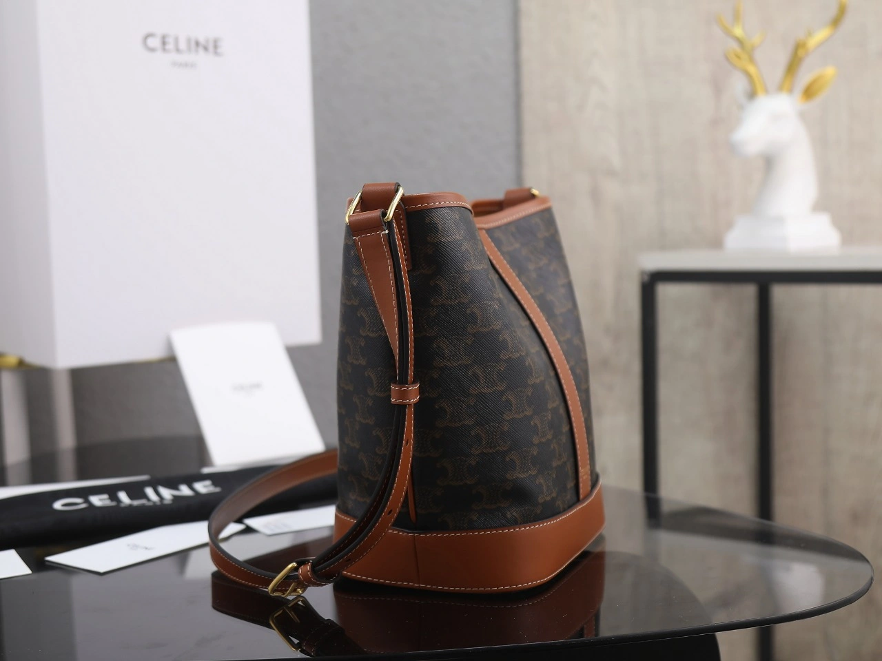 Tailored Celine Bucket Bags 78526
