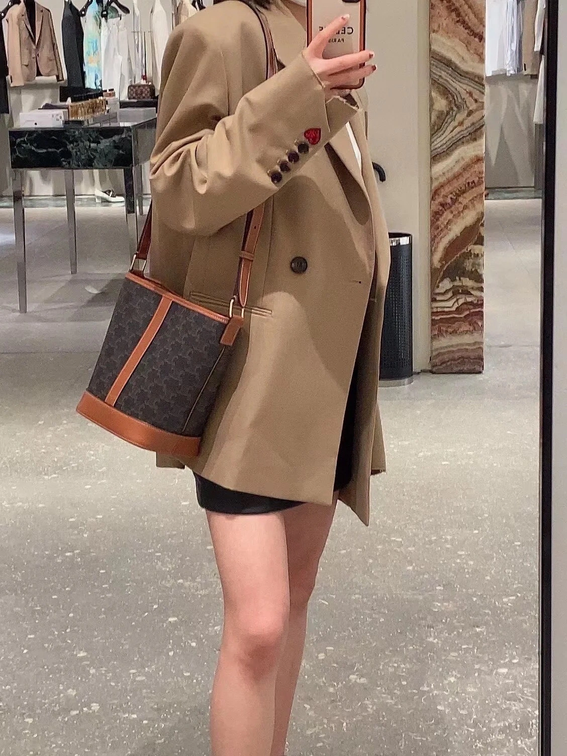 Tailored Celine Bucket Bags 78526