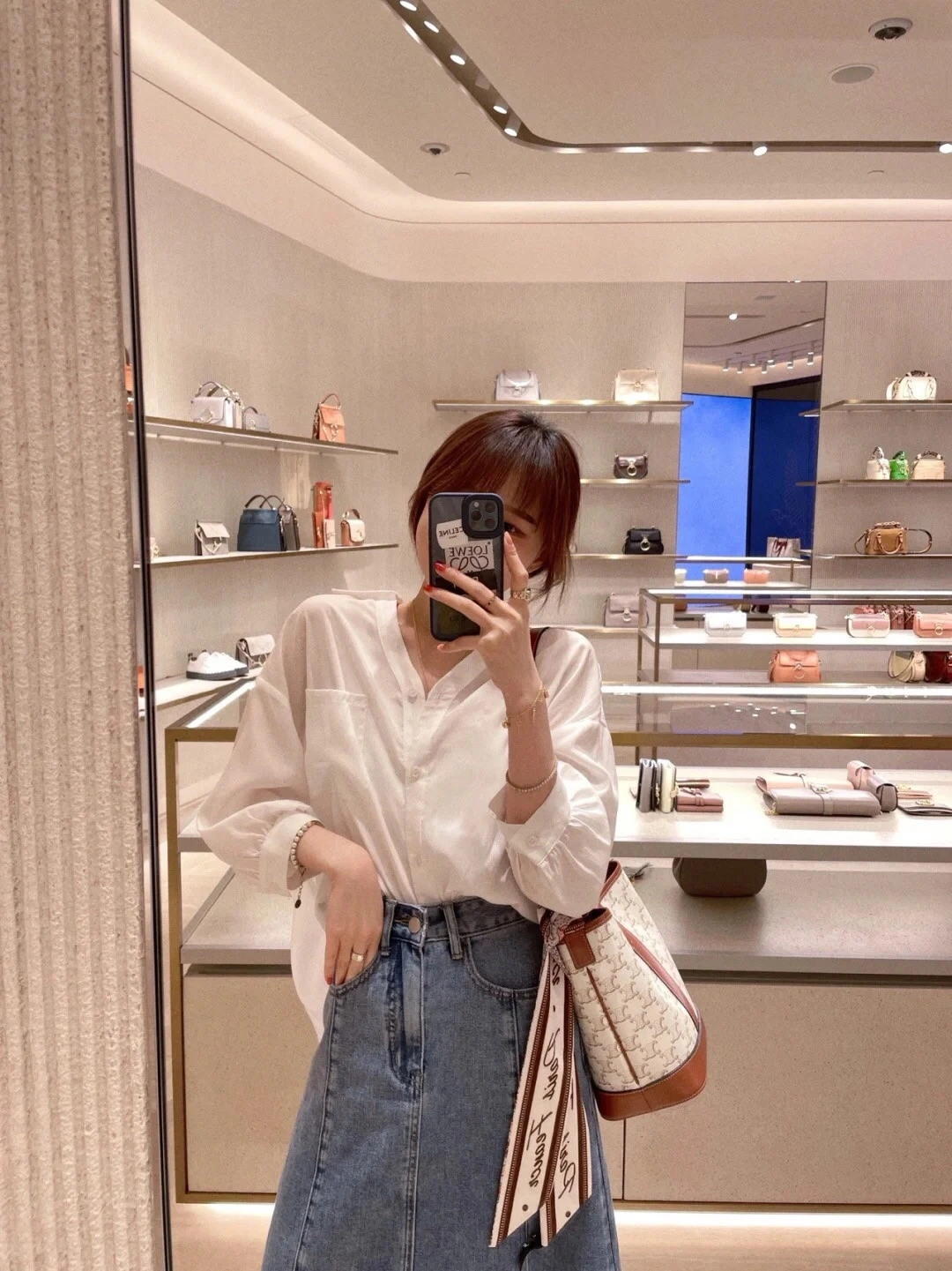 Sophisticated Celine Bucket Bags 78530