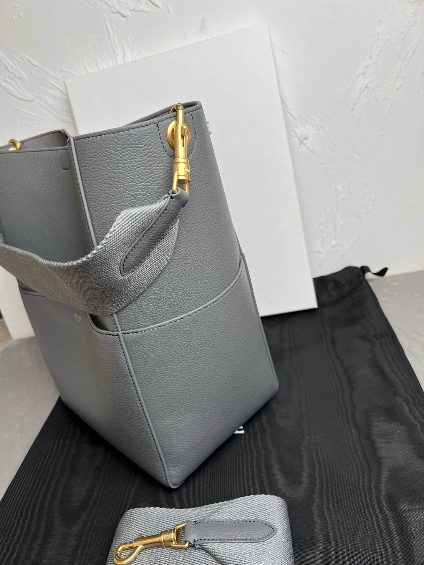 Unisex Celine Bucket Bags 73699