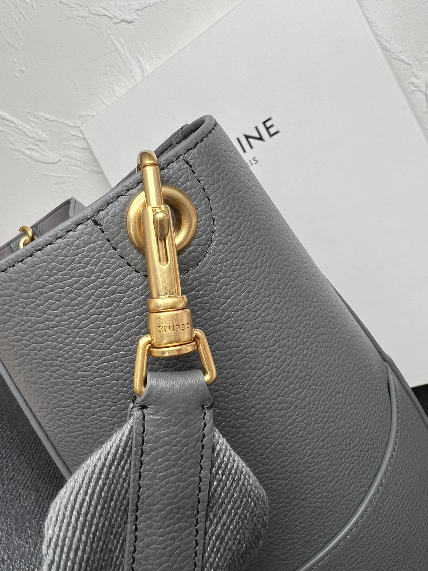 Unisex Celine Bucket Bags 73699