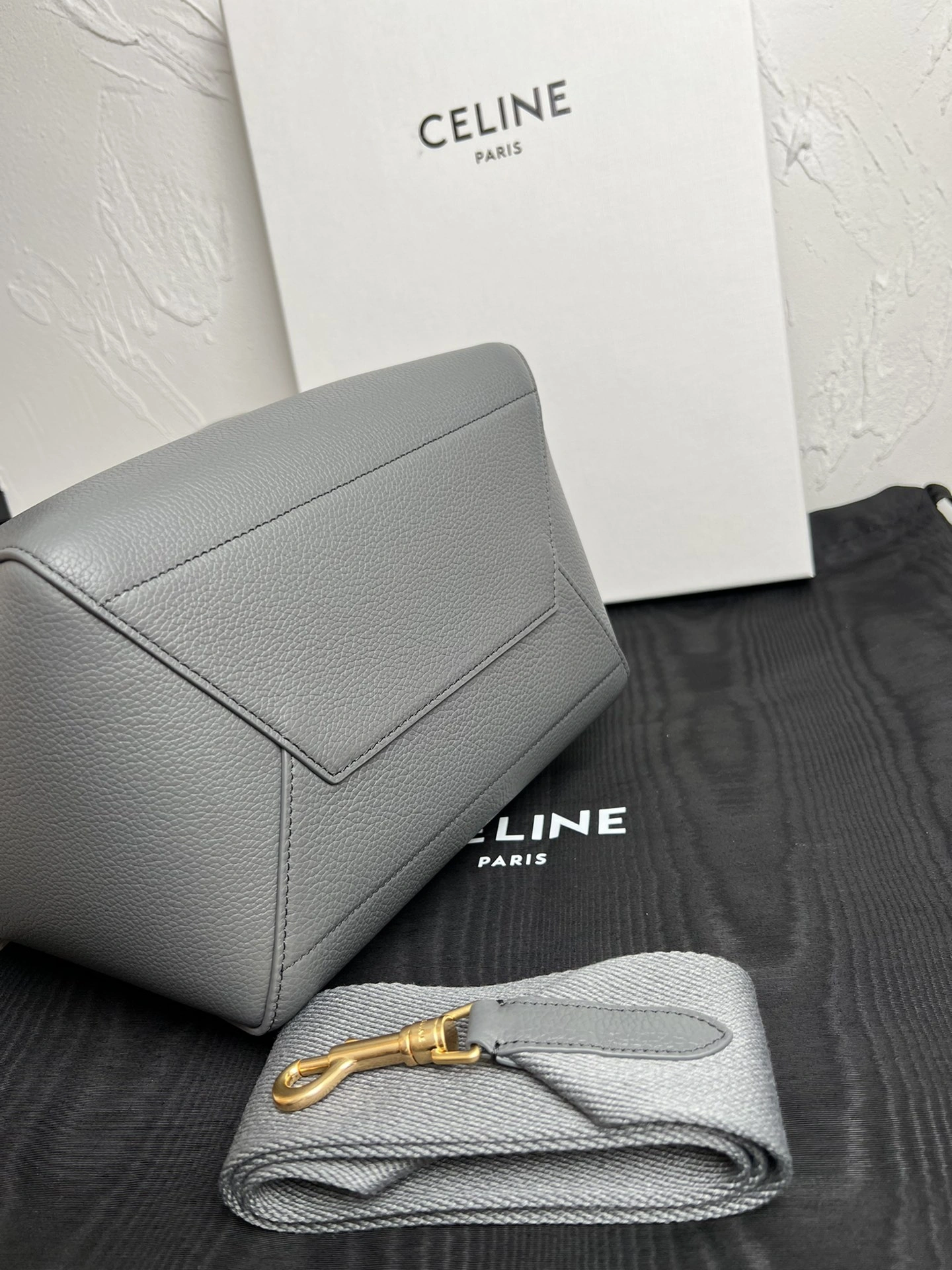 Unisex Celine Bucket Bags 73699