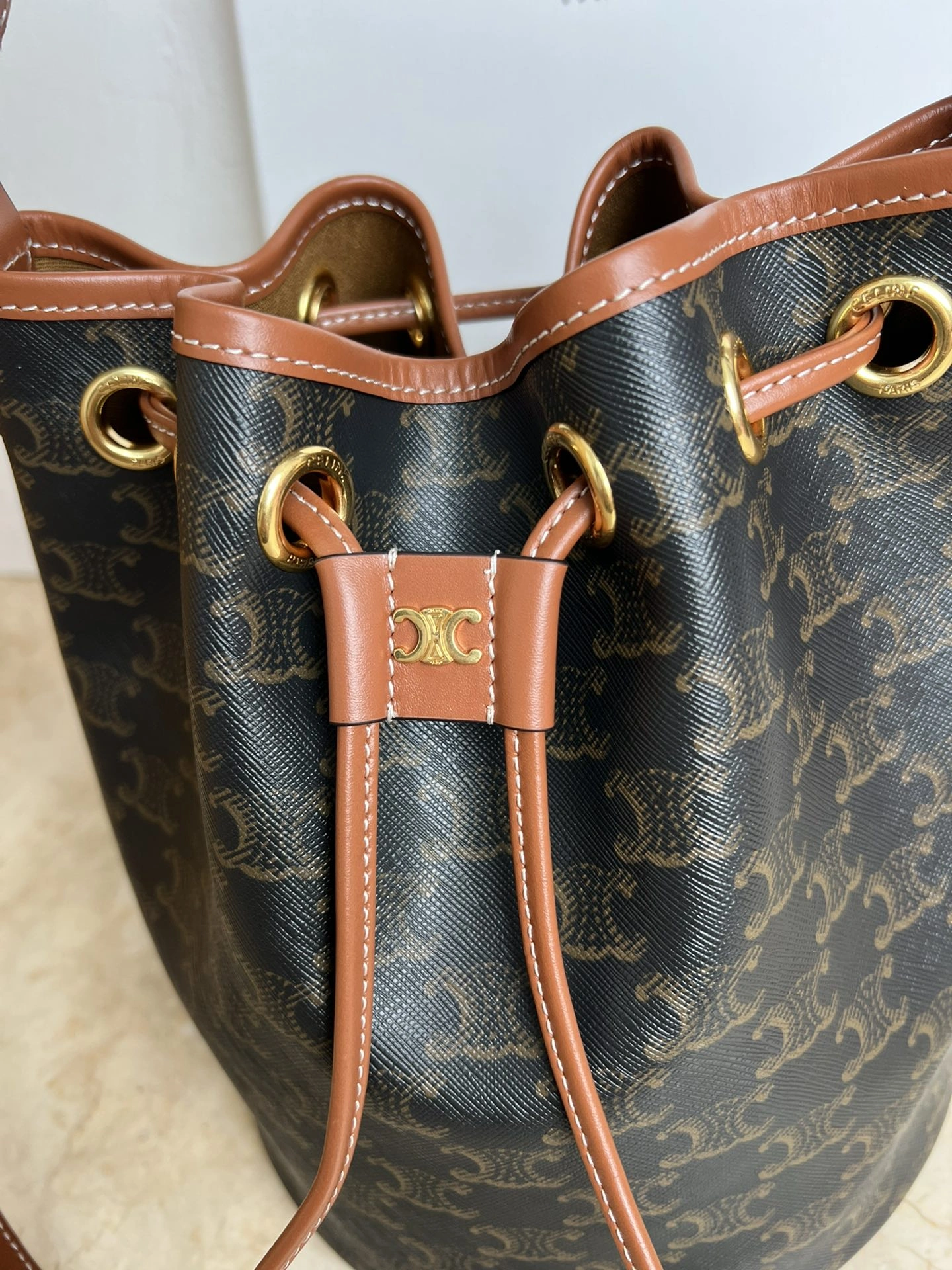 Premium Celine Bucket Bags 71819