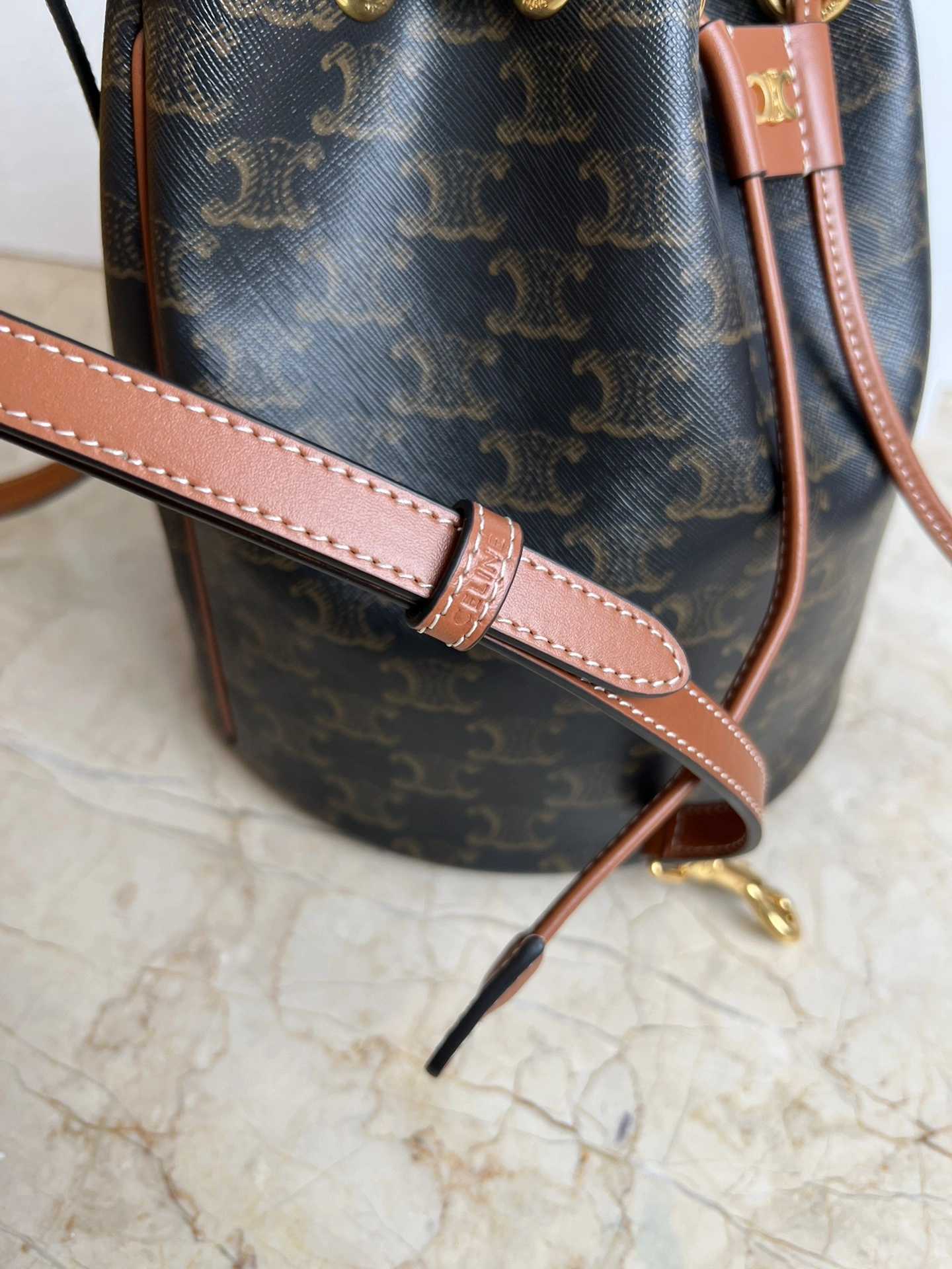 Premium Celine Bucket Bags 71819